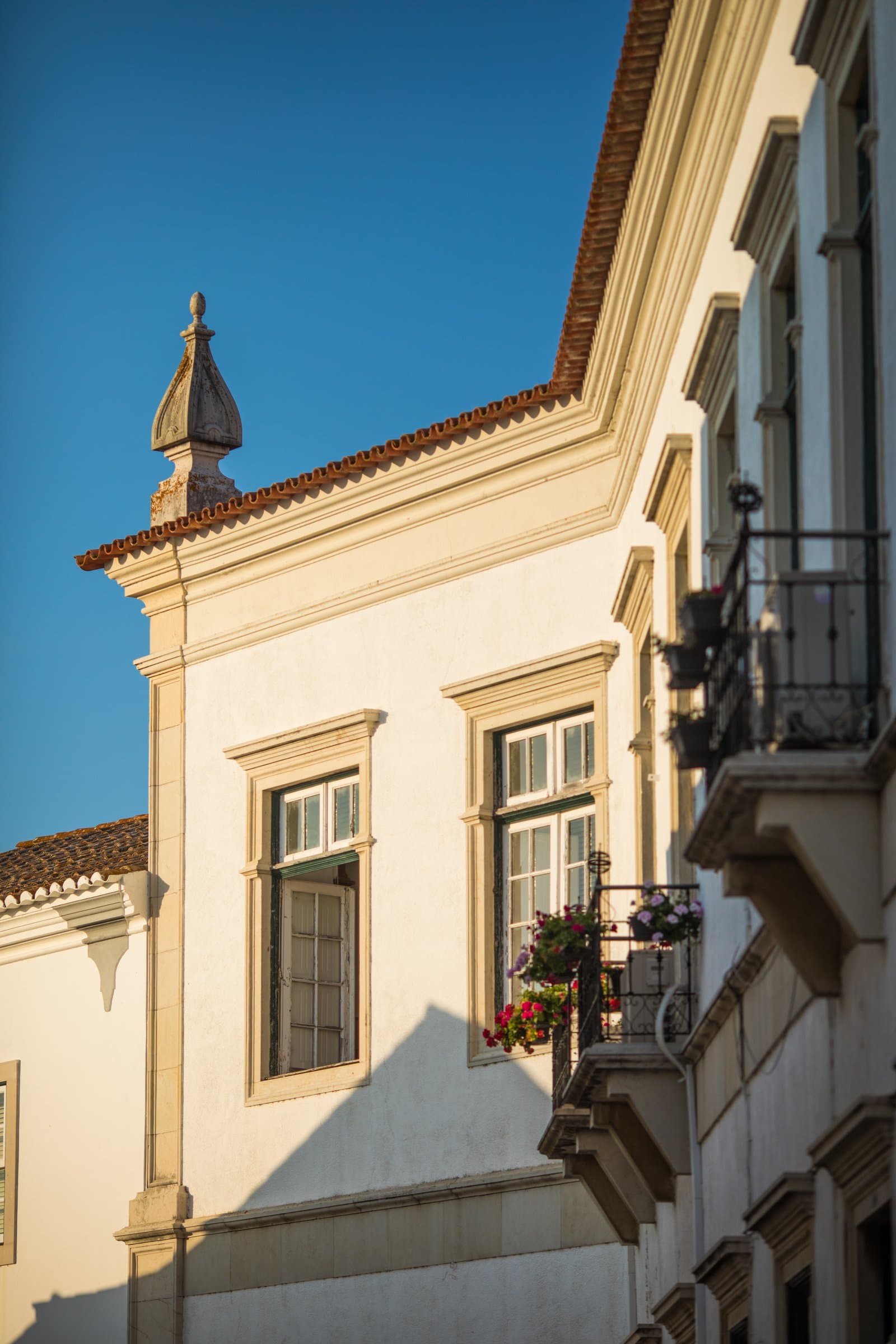 Understanding Property Listings in Portugal